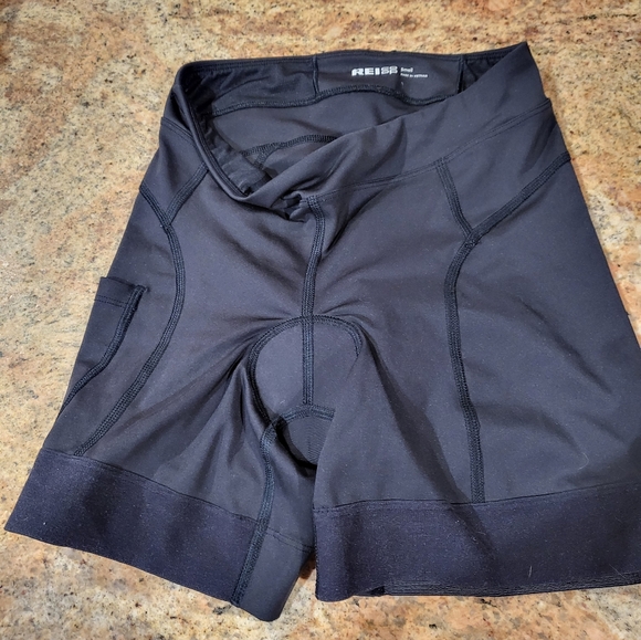 REI COOP BIKE SHORTS - Picture 1 of 4